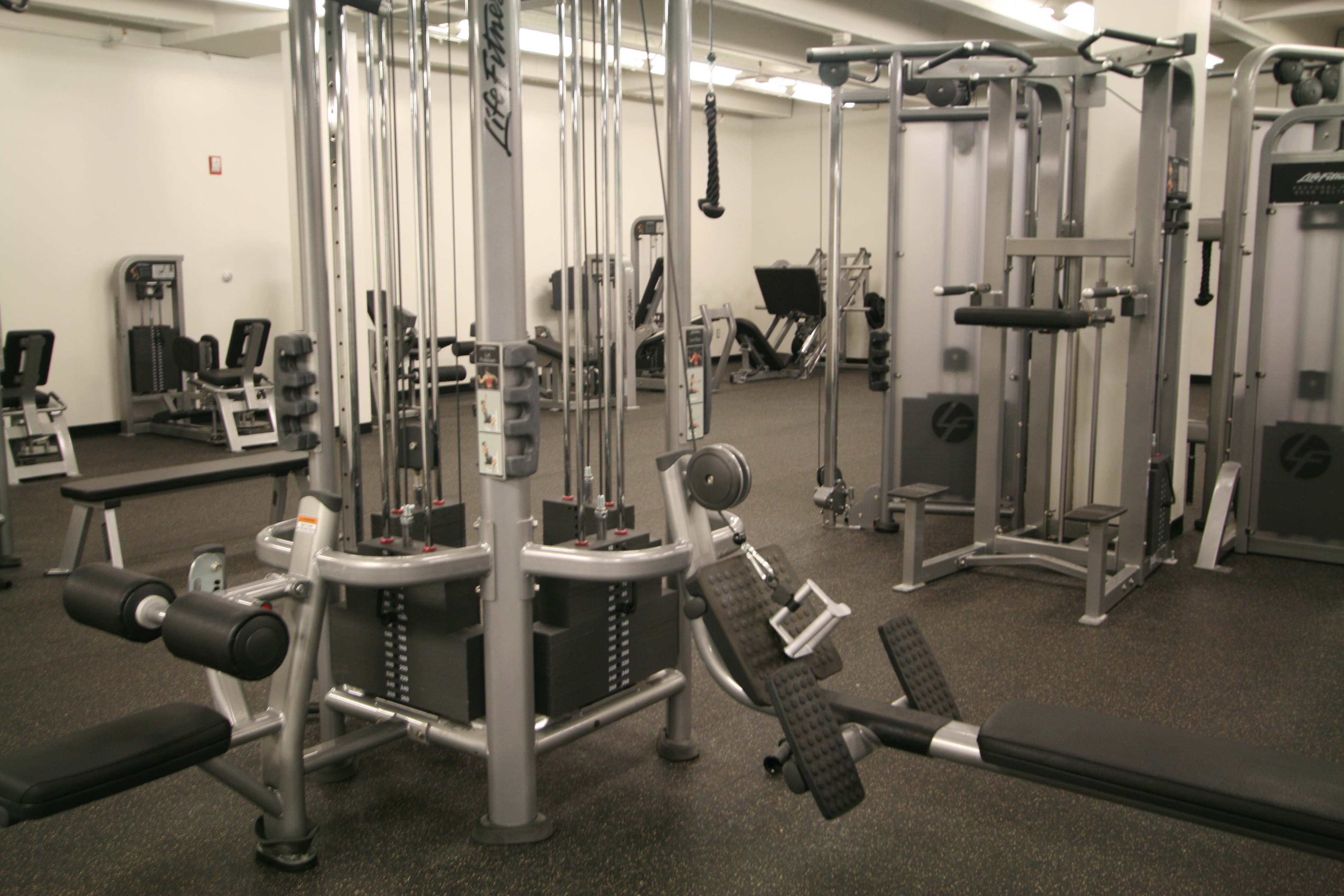 gym cable repair brisbane - cable machines ready for service